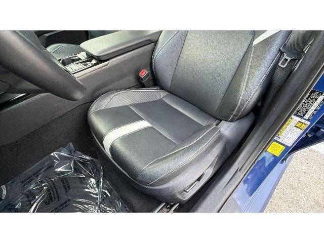 Used 2025 Toyota Camry SE FWD image 19