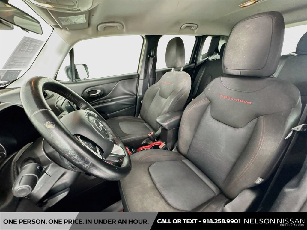 Used 2016 Jeep Renegade Trailhawk AWD/4WD image 20