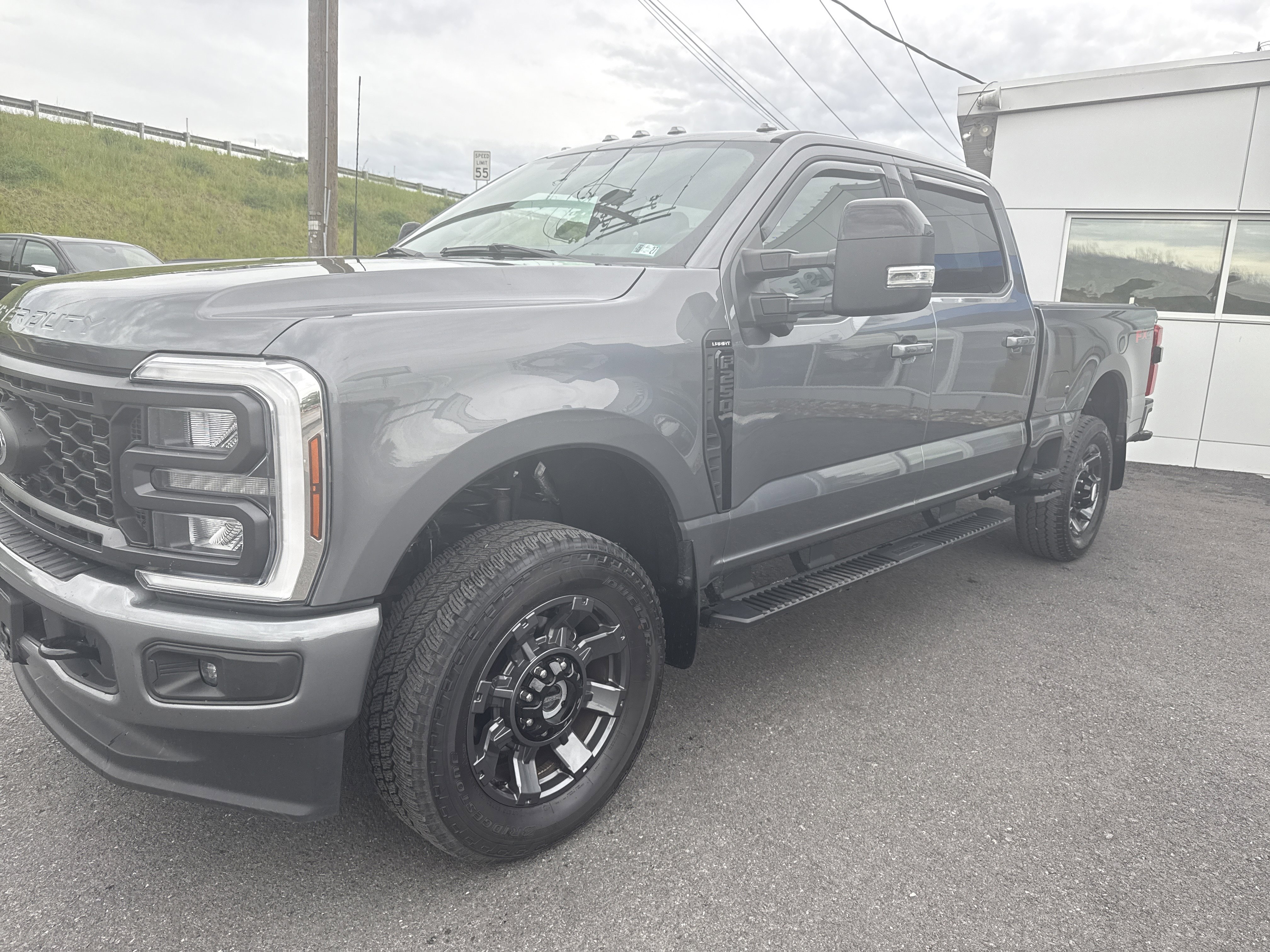 Used 2024 Ford F250 Lariat w/ Sport Appearance Package AWD/4WD image 8