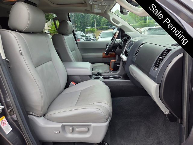 Used 2020 Toyota Sequoia Platinum RWD image 29
