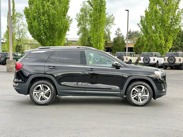 Used 2019 GMC Terrain SLT w/ Preferred Package AWD/4WD image 3