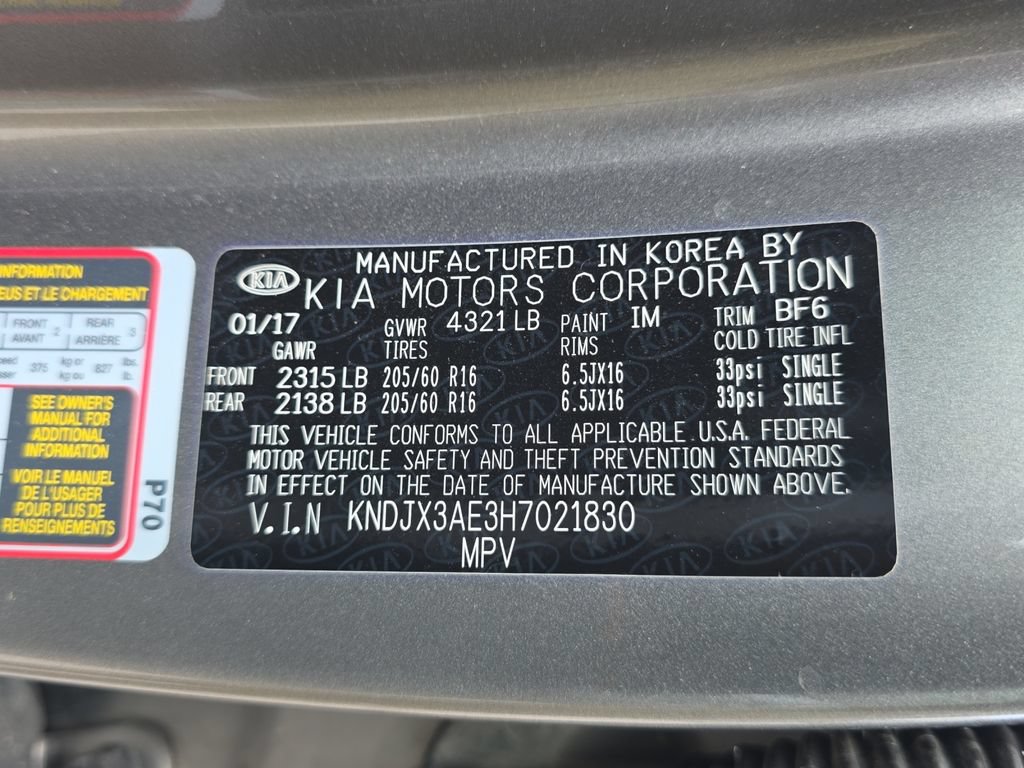 Used 2017 Kia Soul EV + w/ Sun & Fun Package FWD image 20