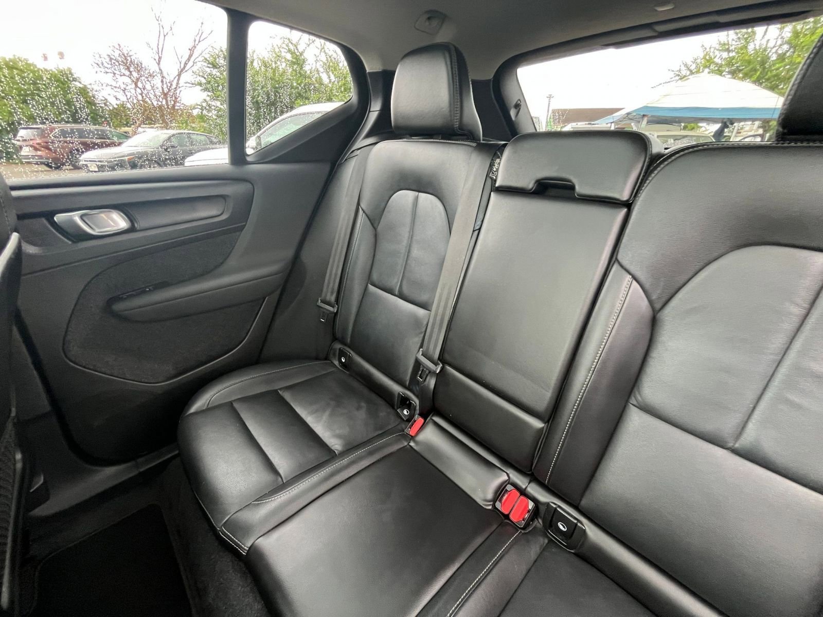 Used 2024 Volvo XC40 B5 Core AWD/4WD image 41