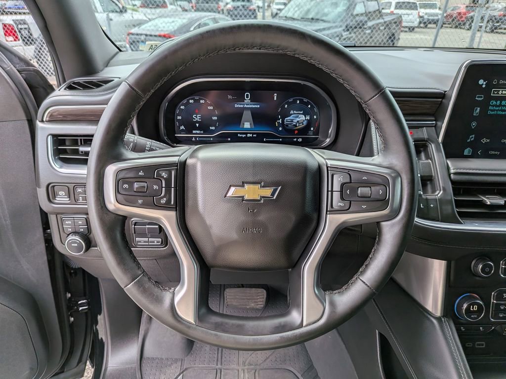 Used 2024 Chevrolet Tahoe LT w/ LT Signature Package AWD/4WD image 13