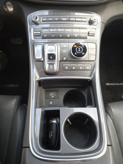 Used 2021 Hyundai Santa Fe Limited AWD/4WD image 19