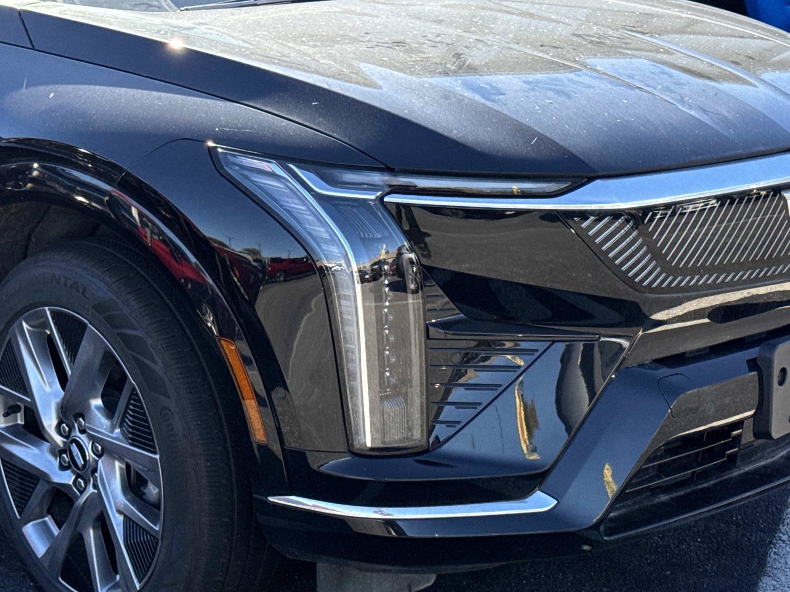 Used 2025 Cadillac Optiq Luxury 1 AWD/4WD image 4