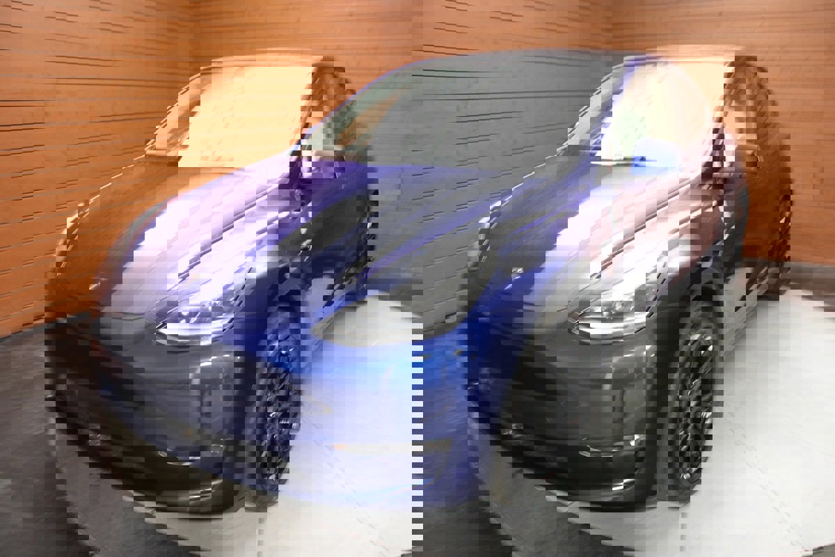 Used 2023 Tesla Model Y Long Range image 6