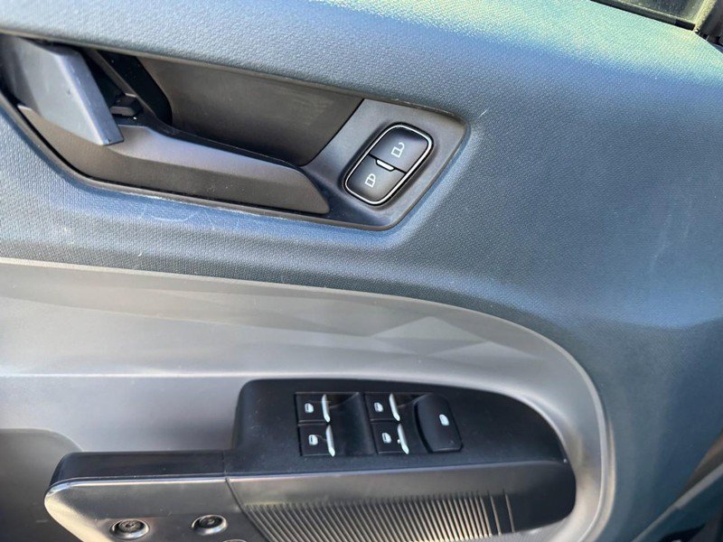 Used 2022 Ford Maverick XL image 15