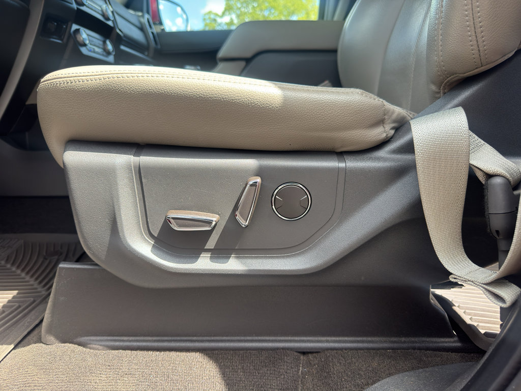 Used 2019 Ford Expedition XLT w/ Equipment Group 202A image 23