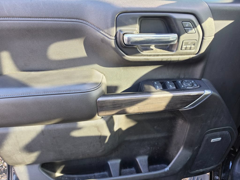Used 2019 Chevrolet Silverado 1500 LTZ w/ LTZ Premium Package AWD/4WD image 5