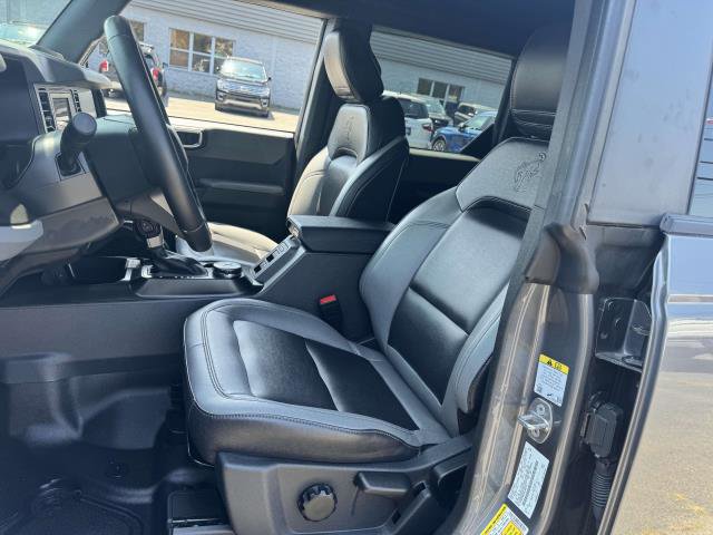 Used 2023 Ford Bronco Big Bend image 7
