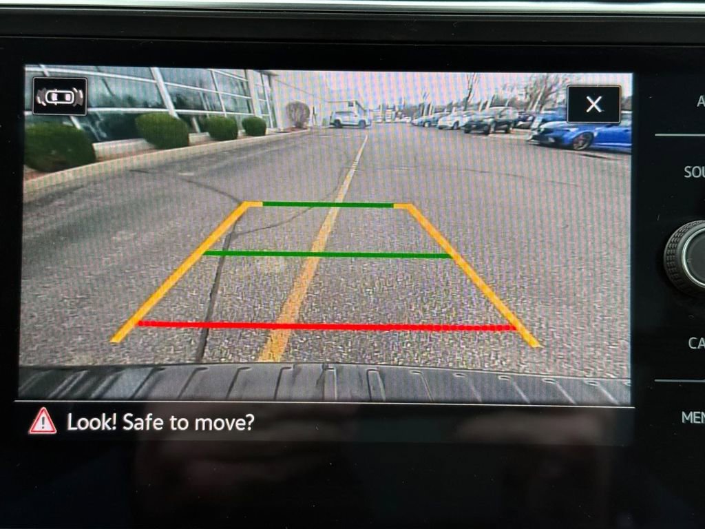 Used 2023 Volkswagen Tiguan SE R-Line AWD/4WD image 19