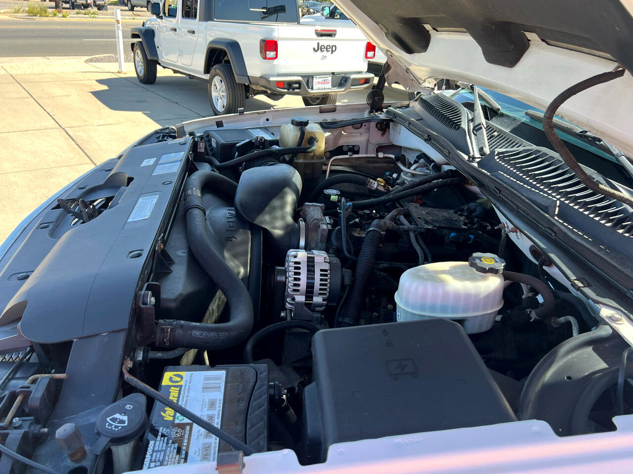 Used 2005 Chevrolet Silverado 3500 4x4 Extended Cab w/ Snow Plow Prep Package image 25