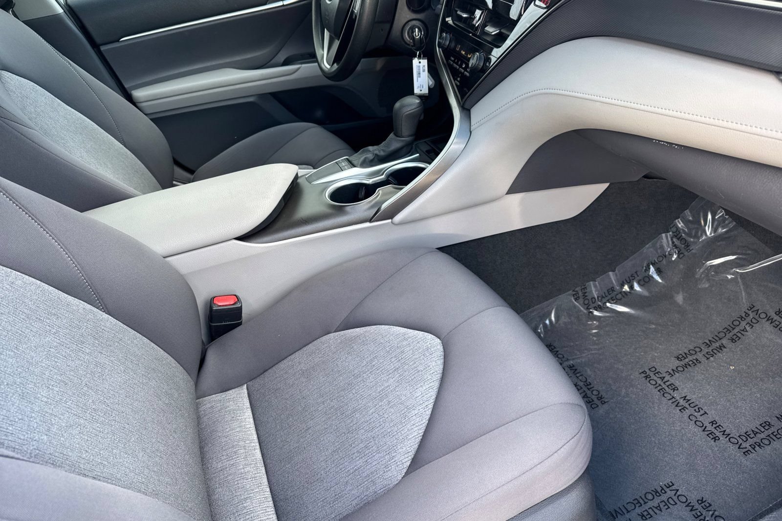 Used 2024 Toyota Camry LE FWD image 16