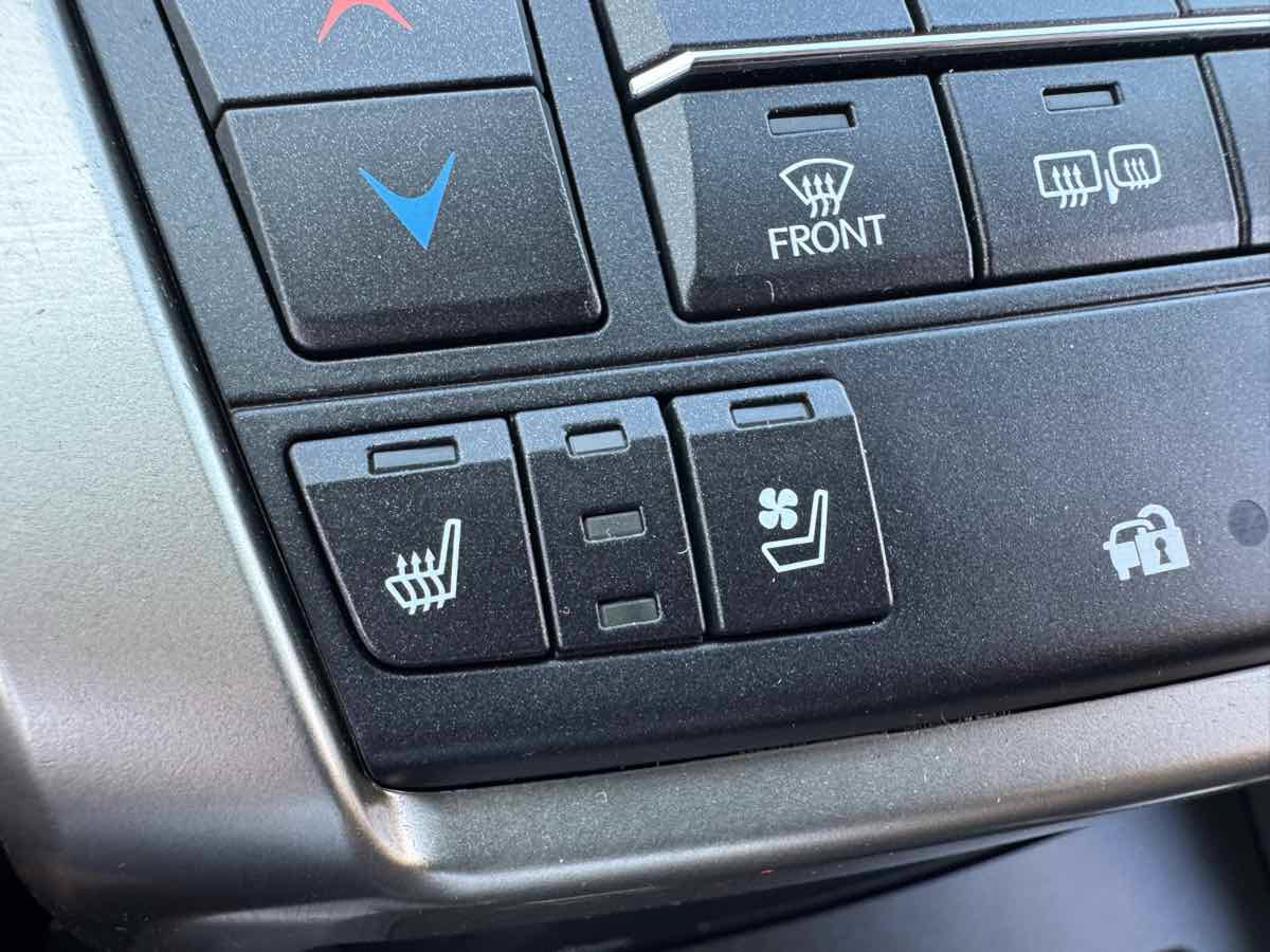 Used 2017 Lexus NX 200t FWD w/ Premium Package image 34