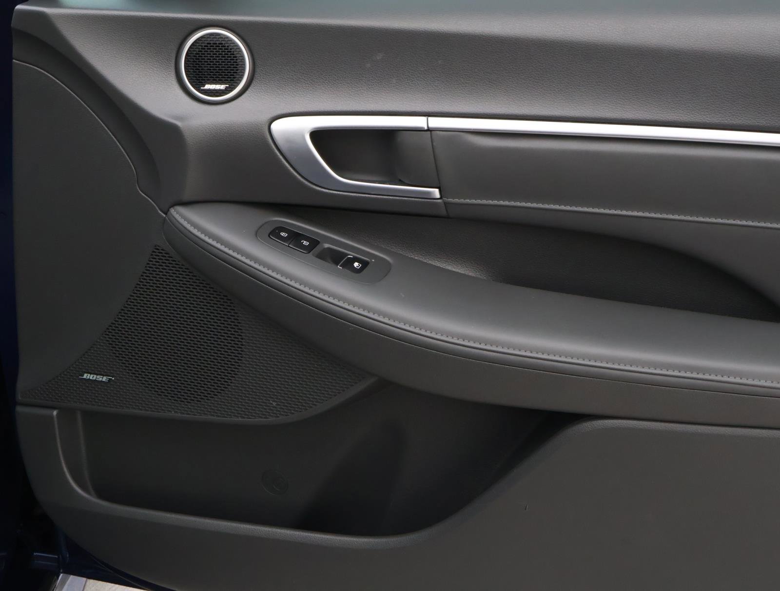 Used 2022 Hyundai Sonata Limited image 17