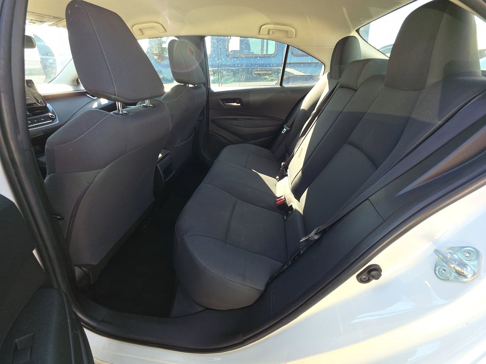Used 2021 Toyota Corolla LE FWD image 14