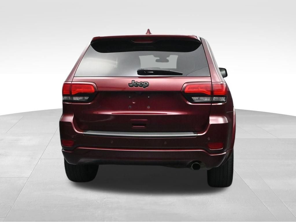 Used 2021 Jeep Grand Cherokee Laredo X AWD/4WD image 4