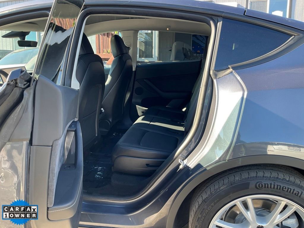 Used 2023 Tesla Model Y Long Range image 26
