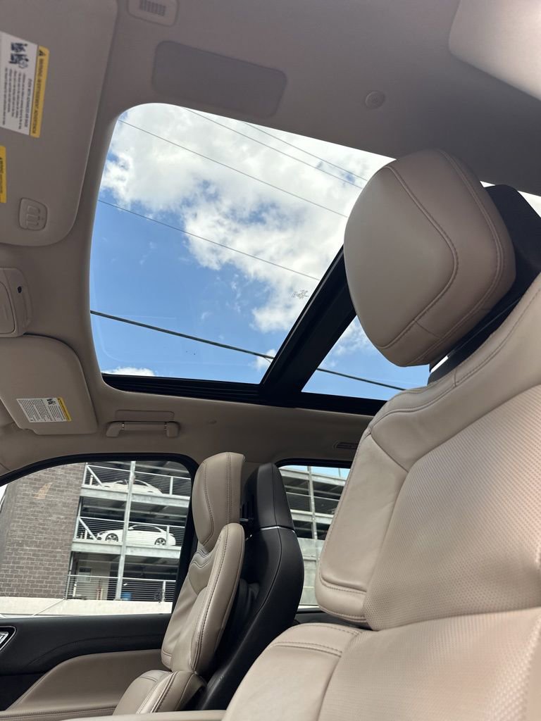 Used 2024 Lincoln Navigator Reserve image 18