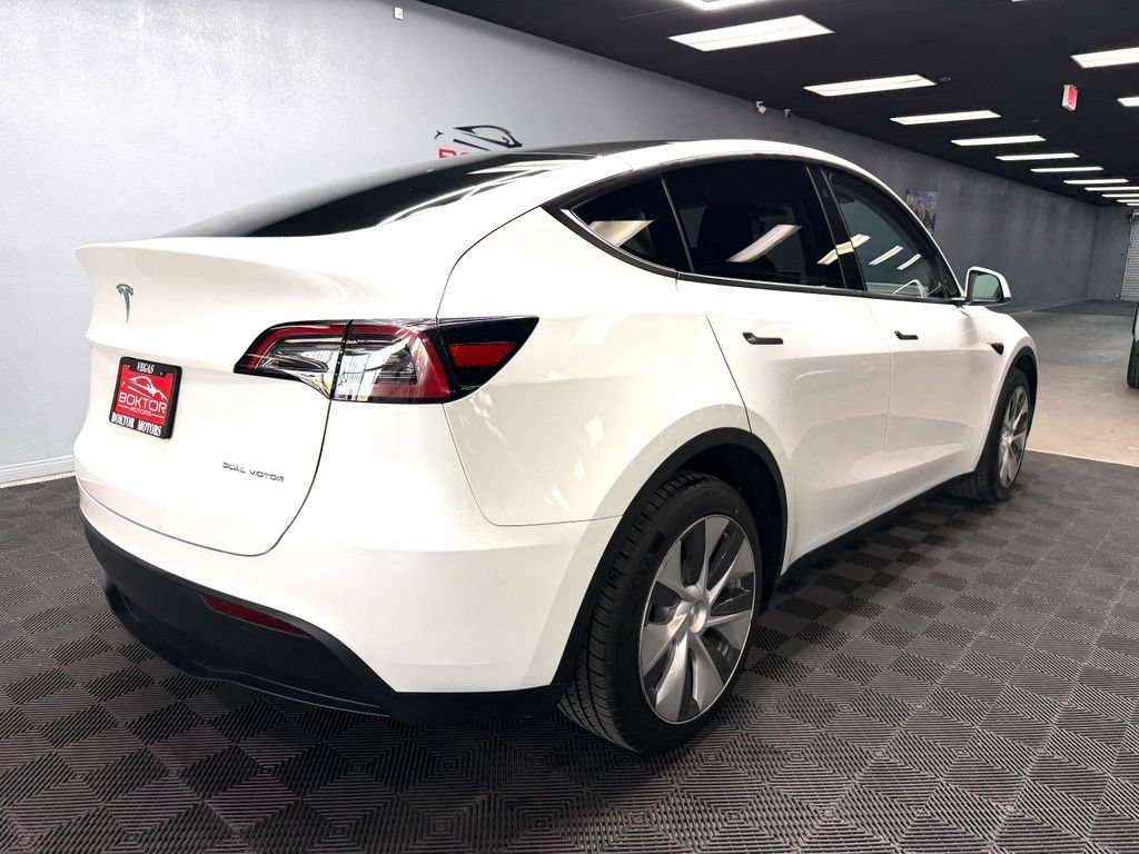 Used 2023 Tesla Model Y Long Range AWD/4WD image 14