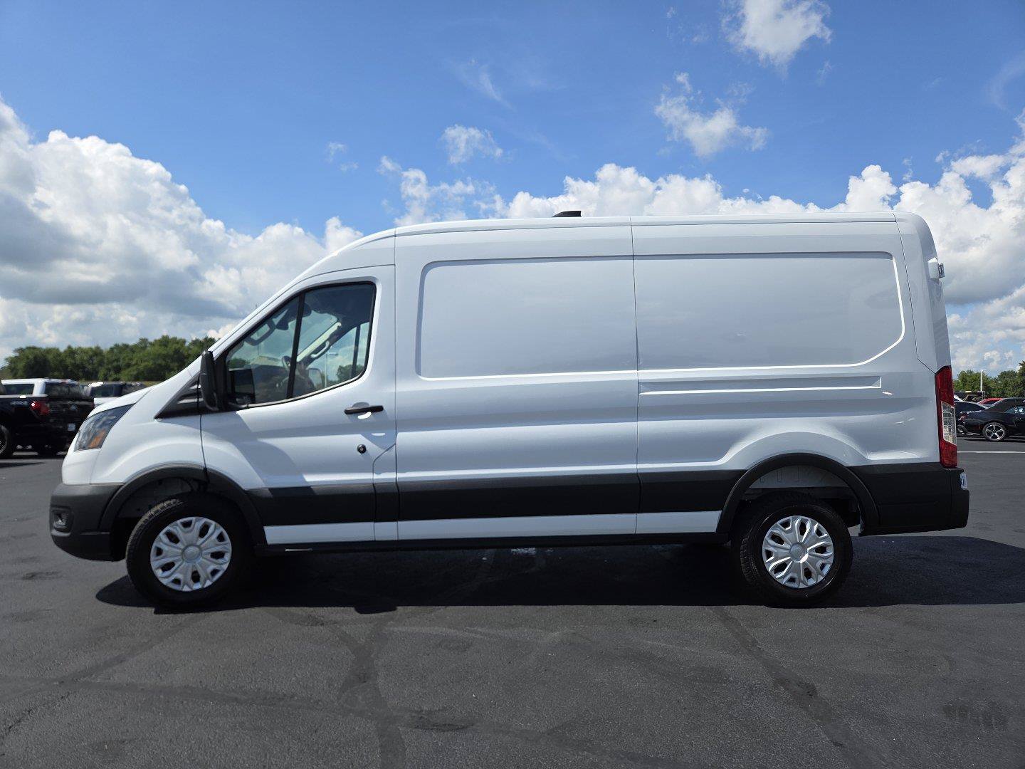 New 2026 Ford Transit 250 148 Medium Roof w/ Interior Upgrade Package RWD image 10