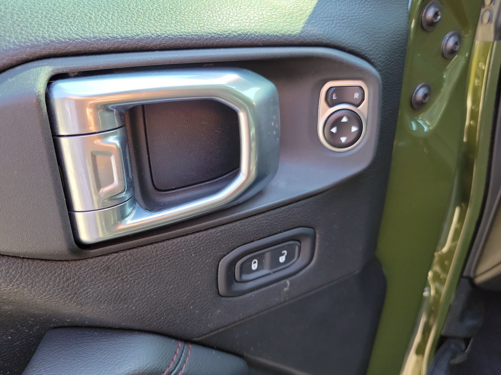 Used 2021 Jeep Wrangler Unlimited Rubicon AWD/4WD image 21