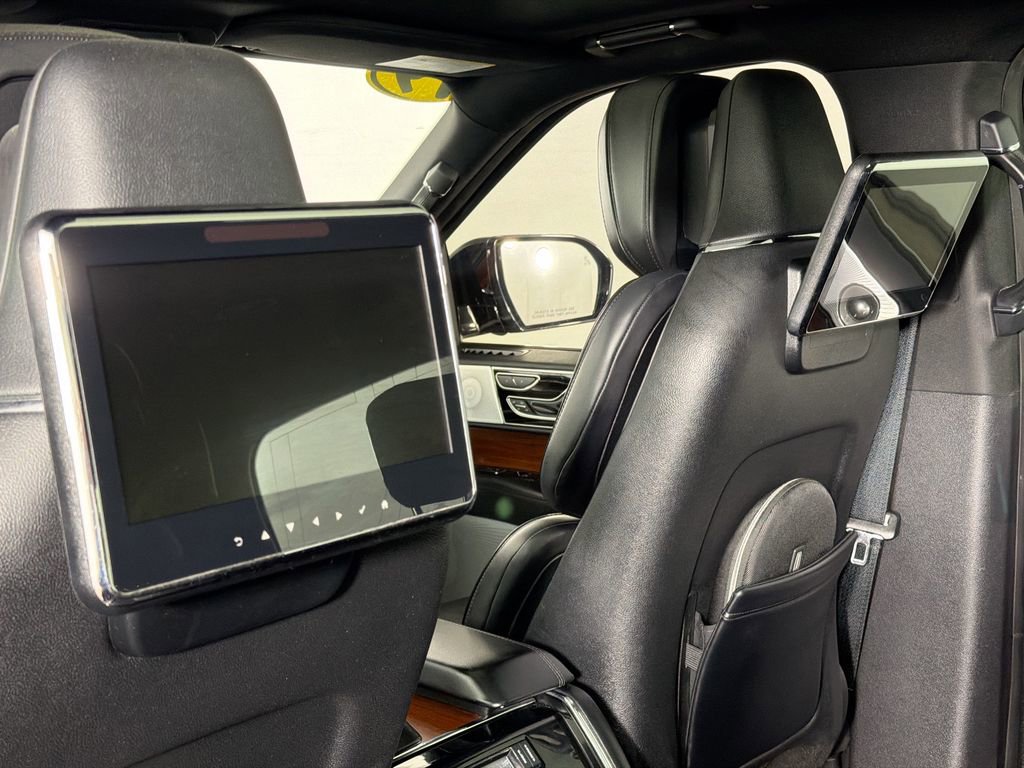 Used 2019 Lincoln Navigator Reserve image 26