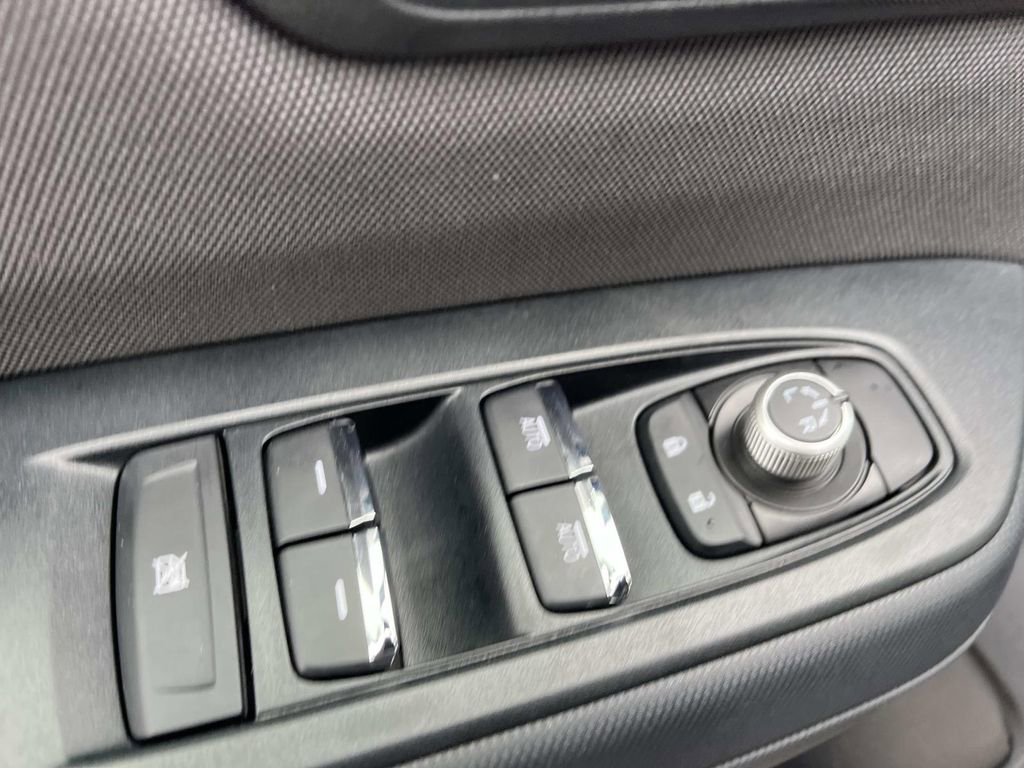 Used 2025 Subaru Forester Premium w/ Convenience Package #2 image 27