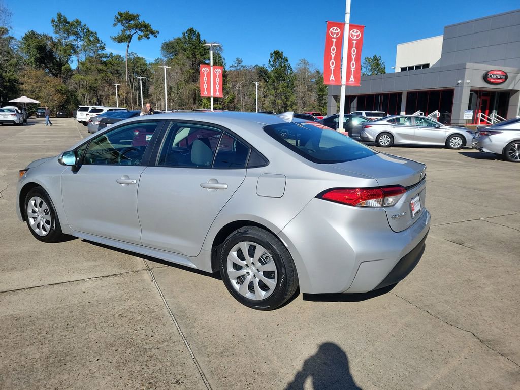 Certified 2024 Toyota Corolla LE image 3