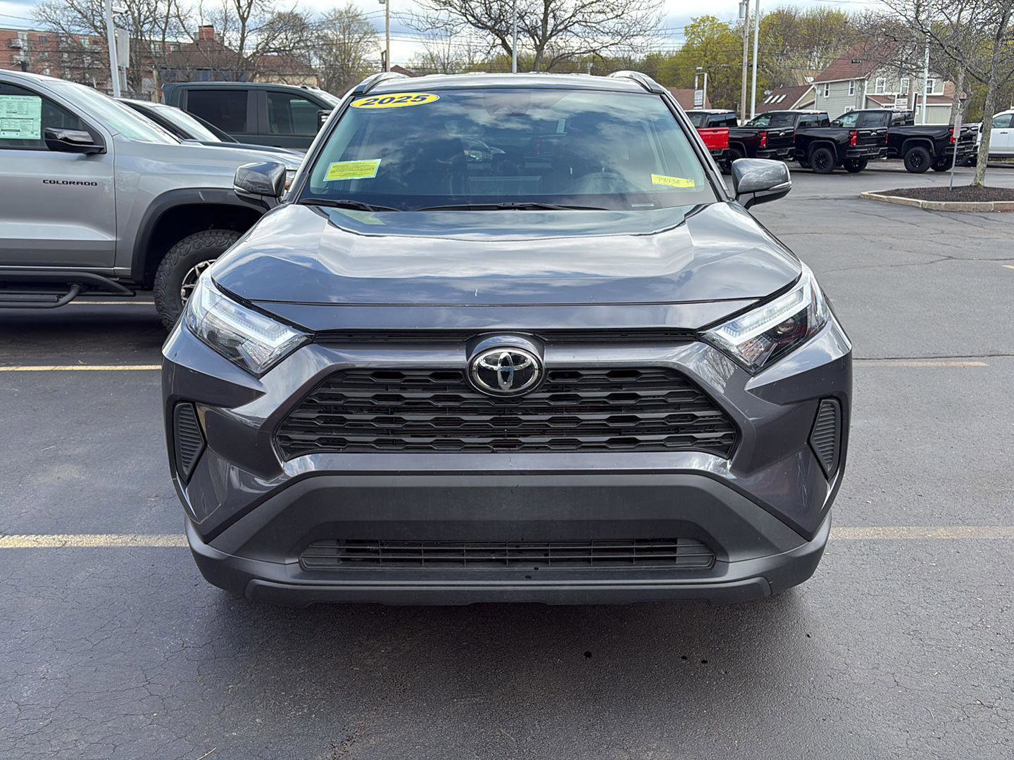 Used 2025 Toyota RAV4 XLE AWD/4WD image 3