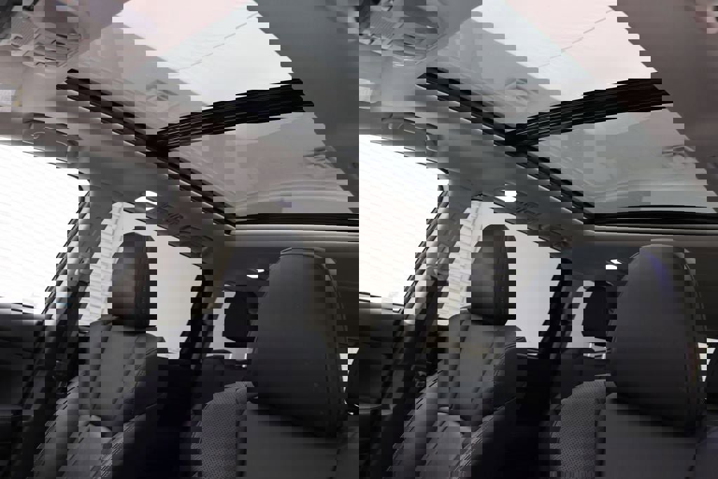 Used 2022 Subaru Ascent Limited w/ Technology Package image 18