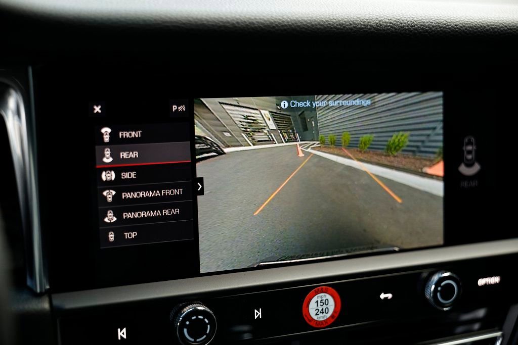 Certified 2026 Porsche Macan image 35