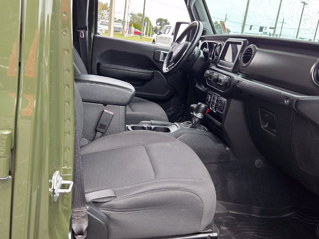 Used 2022 Jeep Gladiator Sport AWD/4WD image 14
