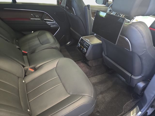 Certified 2025 Land Rover Range Rover Long Wheelbase Autobiography AWD/4WD image 13
