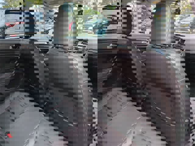 Used 2021 Volkswagen Golf 4-Door image 19