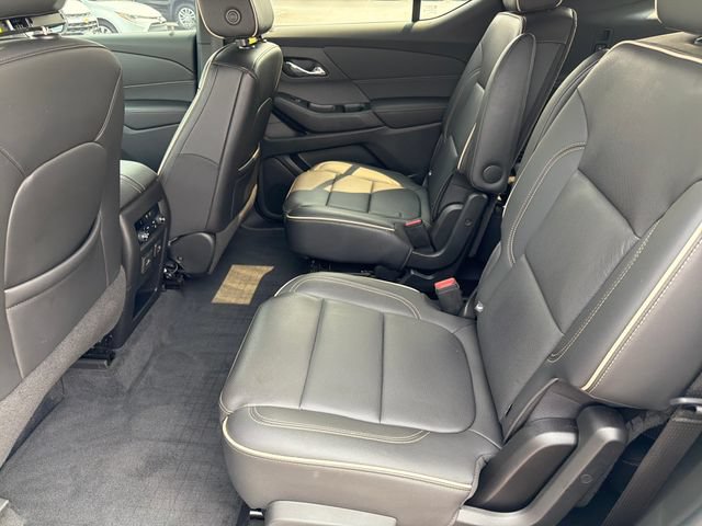 Used 2022 Chevrolet Traverse Premier w/ Redline Edition AWD/4WD image 25
