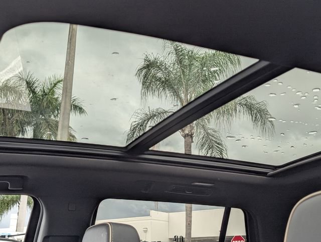 Used 2024 Chevrolet Tahoe Premier image 24