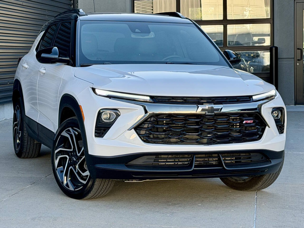 Used 2025 Chevrolet TrailBlazer RS w/ Convenience Package FWD image 5