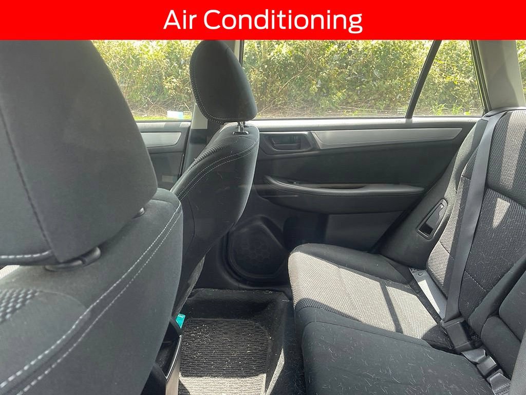 Used 2019 Subaru Outback 2.5i AWD/4WD image 6