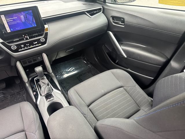 Certified 2024 Toyota Corolla Cross SE image 27