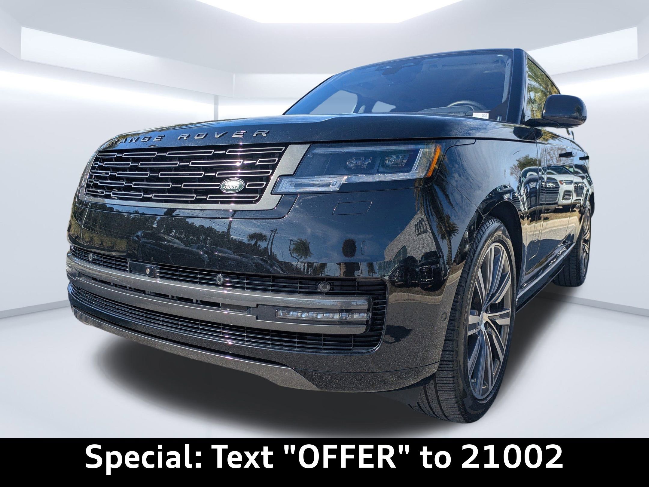 Used 2023 Land Rover Range Rover SE image 7