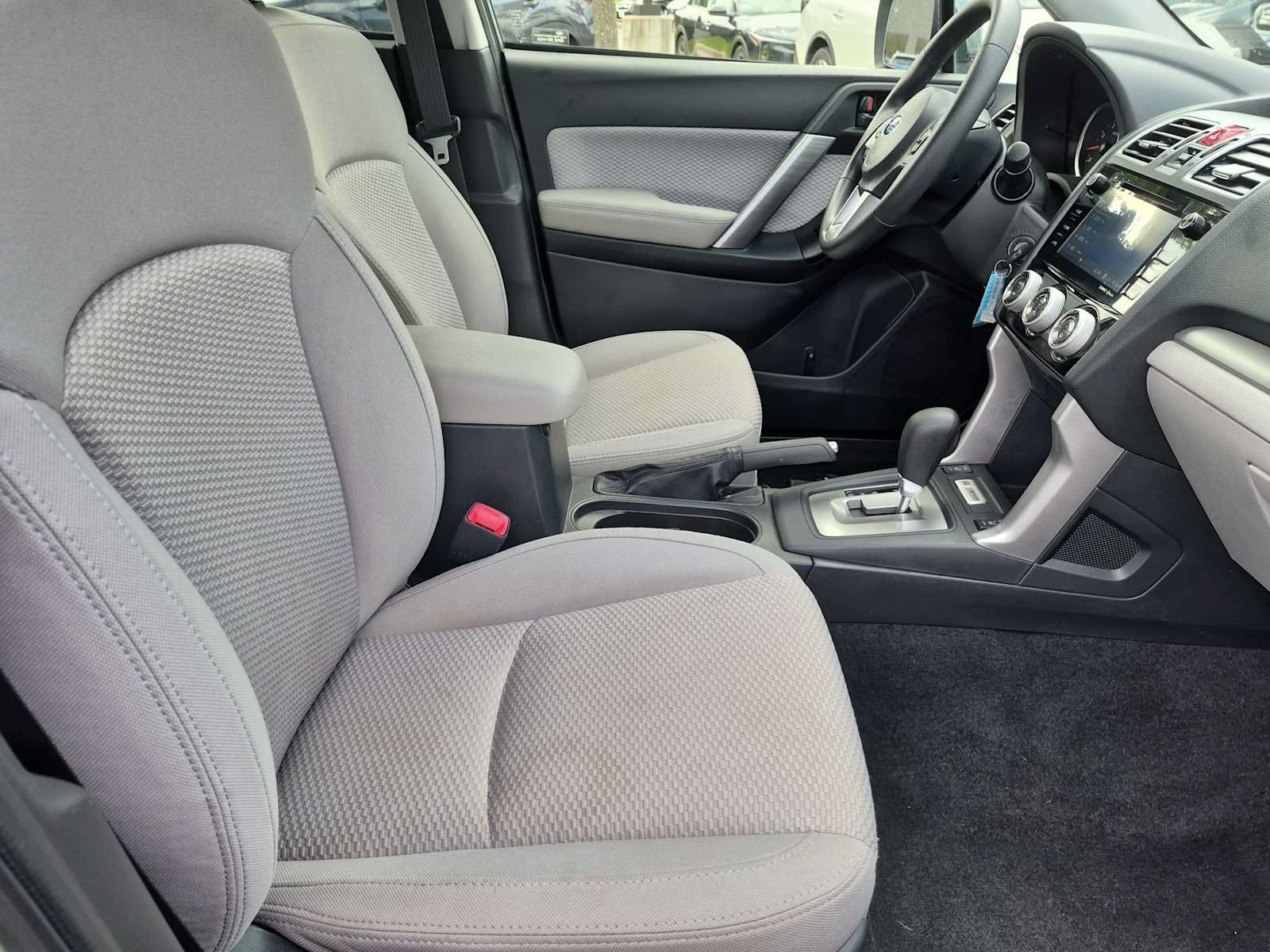 Used 2018 Subaru Forester 2.5i Premium w/ All-Weather Package AWD/4WD image 22