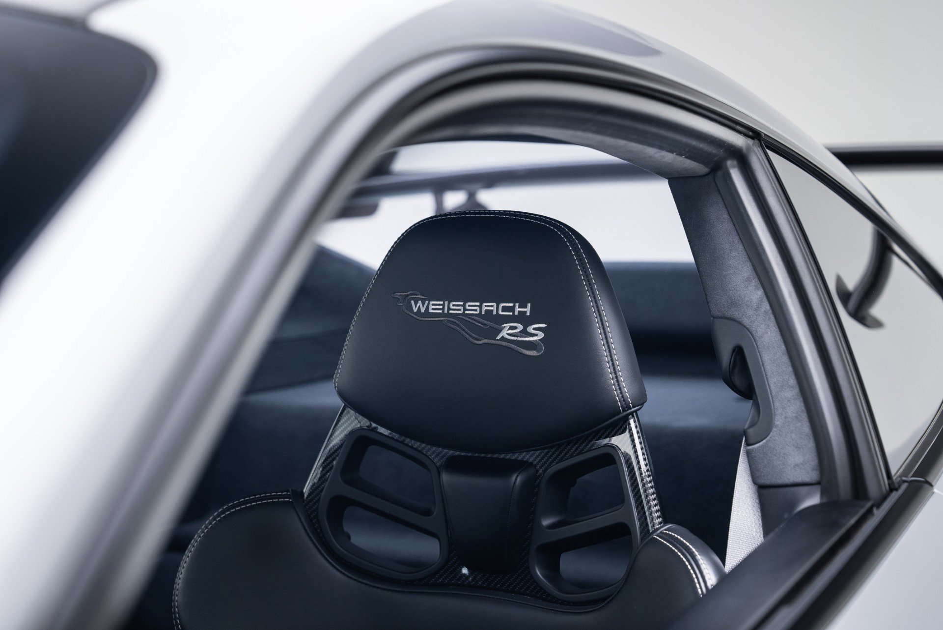 Used 2019 Porsche 911 GT3 RS image 33