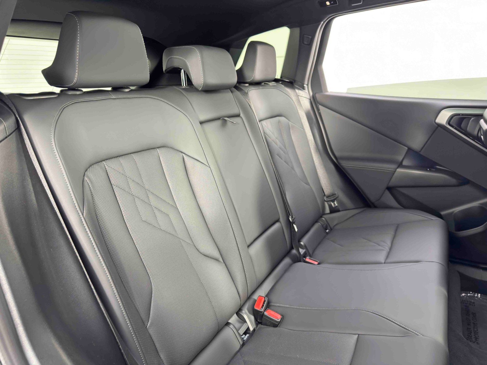 Used 2025 BMW X3 xDrive30i w/ Premium Package image 42