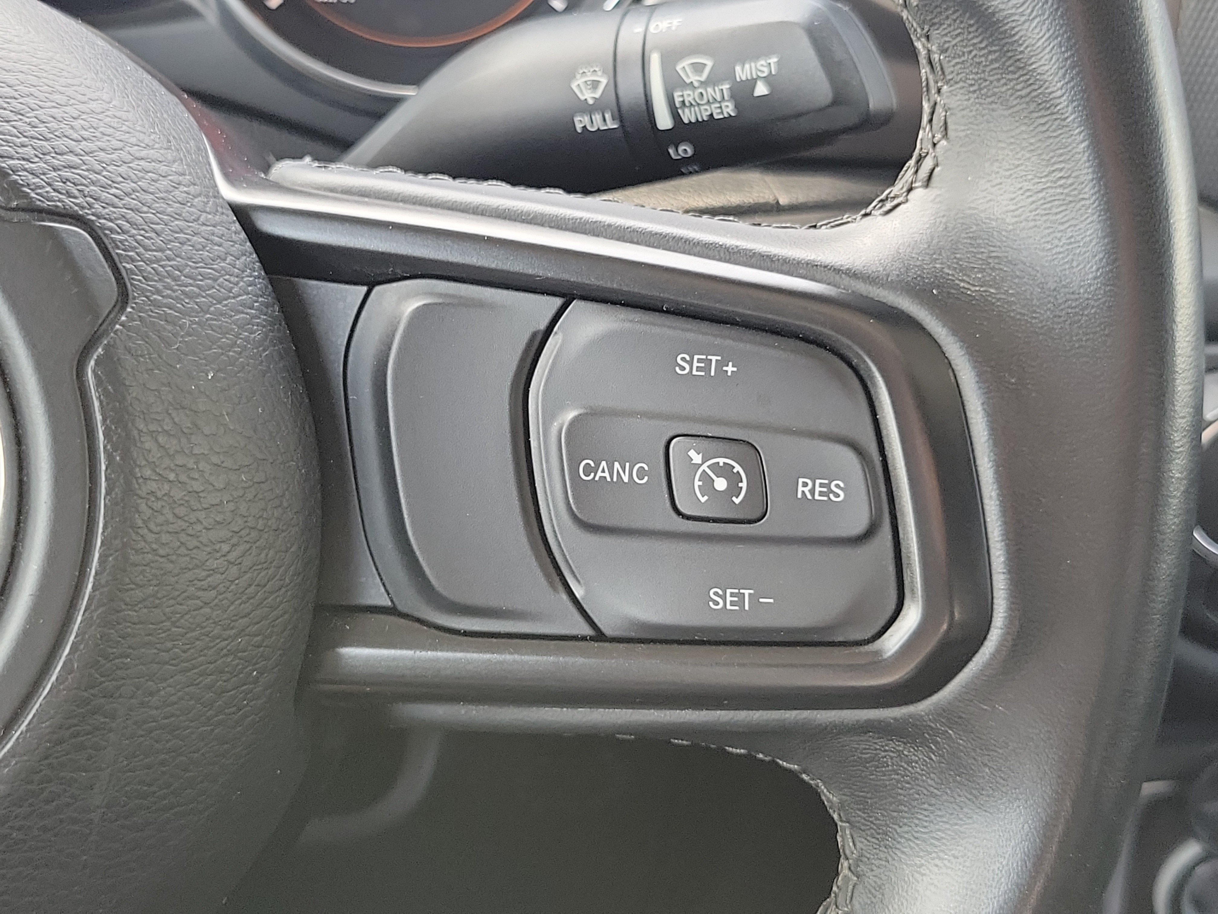 Used 2021 Jeep Gladiator Sport AWD/4WD image 25