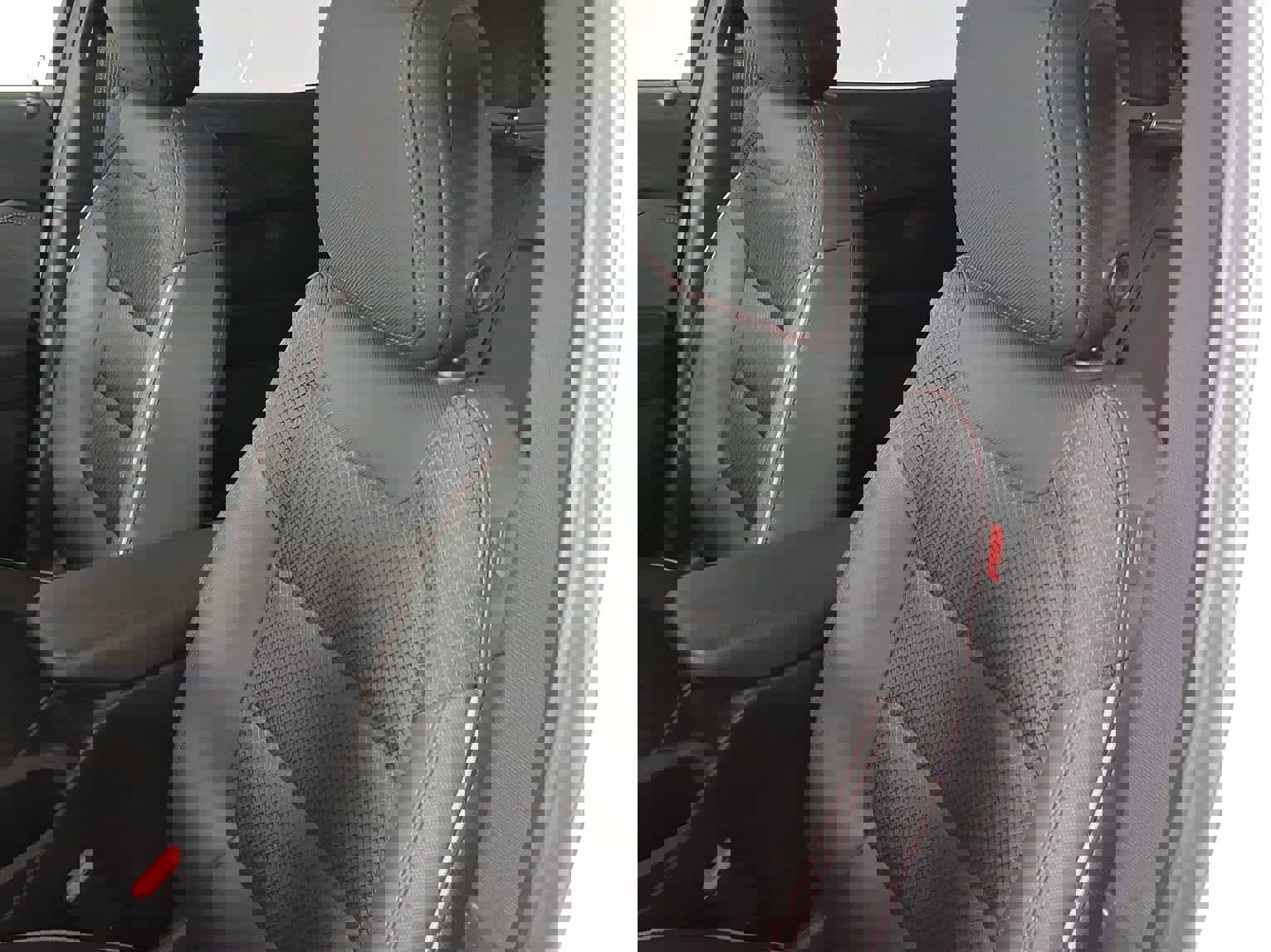 Used 2023 Chevrolet TrailBlazer RS w/ Sun and Liftgate Package image 14