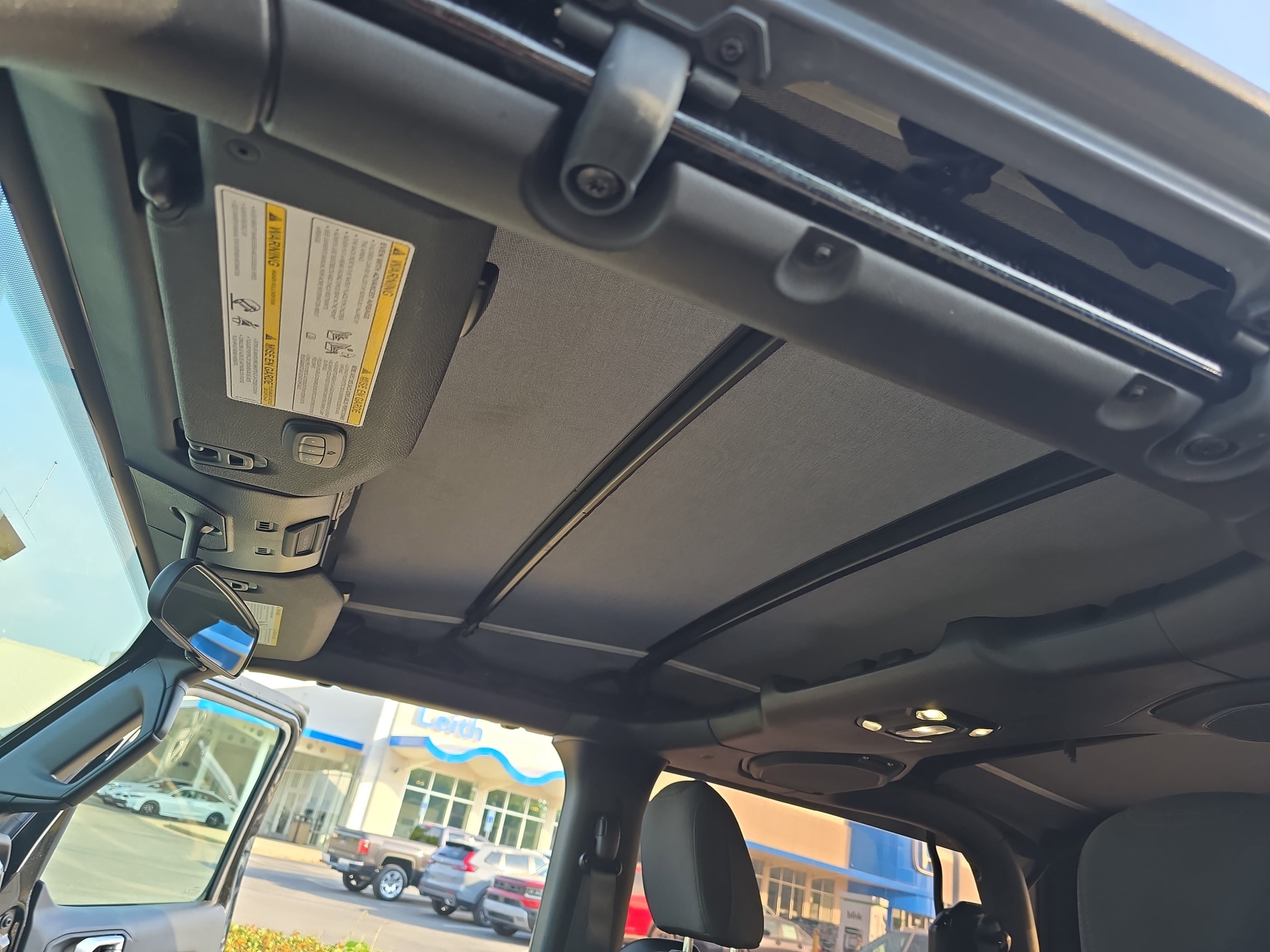Used 2020 Jeep Wrangler Sport AWD/4WD image 28