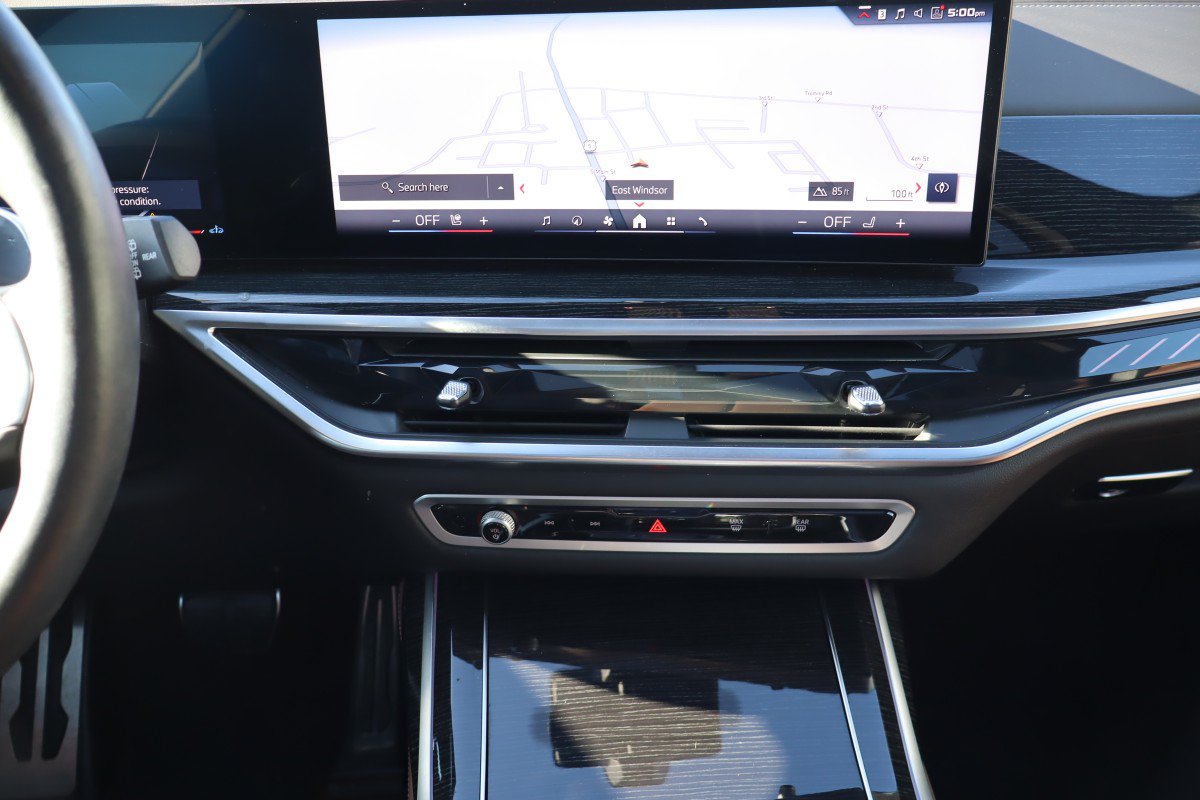 Used 2026 BMW X7 M60i AWD/4WD image 14