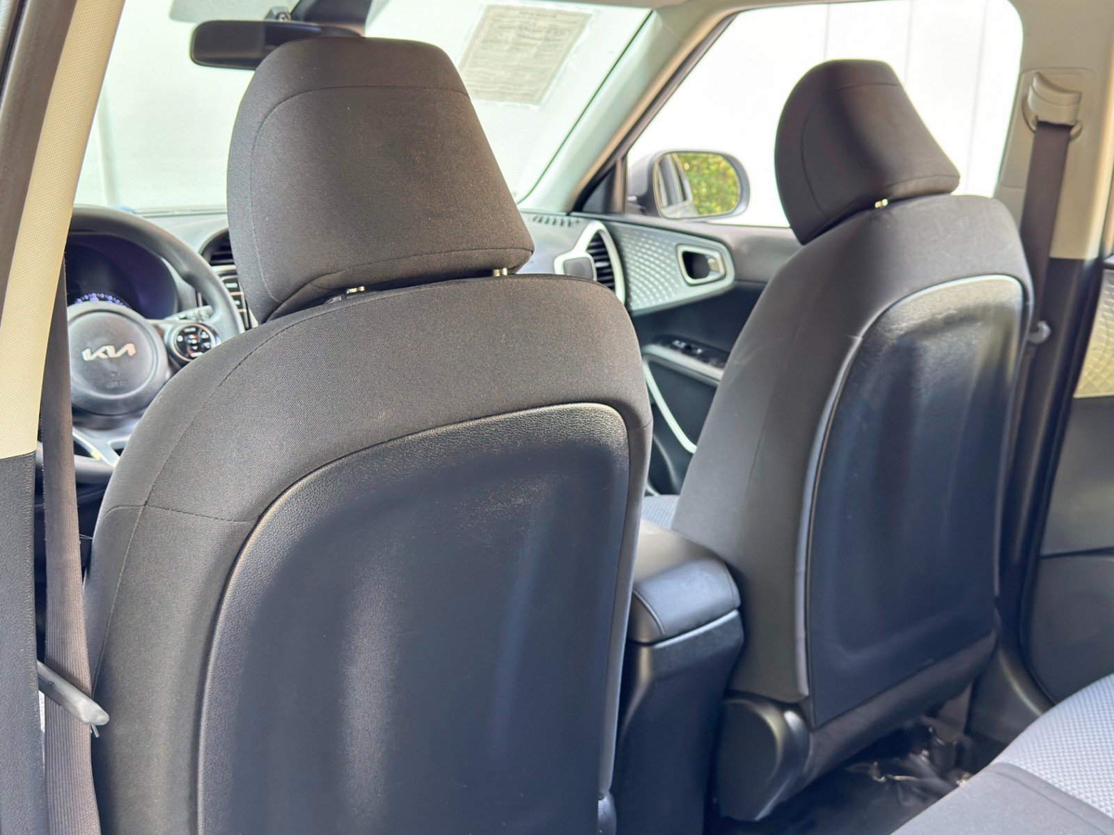 Used 2022 Kia Soul LX w/ Technology Package FWD image 28